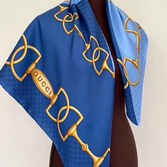 Gucci Elegant Blue and Gold Equestrian Scarf - Picture 6 of 6
